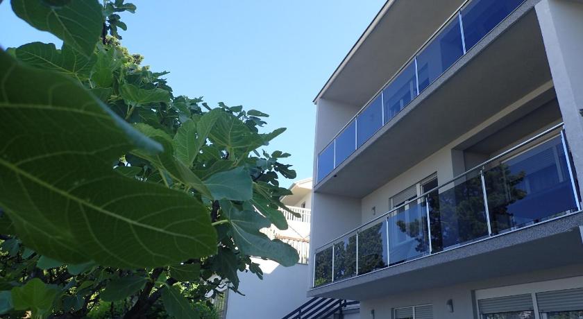 Apartments Del Mar — Hotel in Crikvenica
