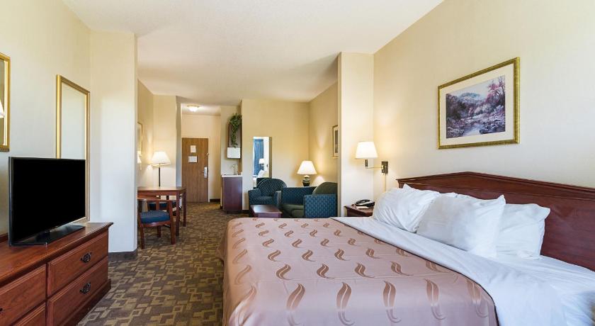 Quality Inn & Suites Schoharie near Howe Caverns