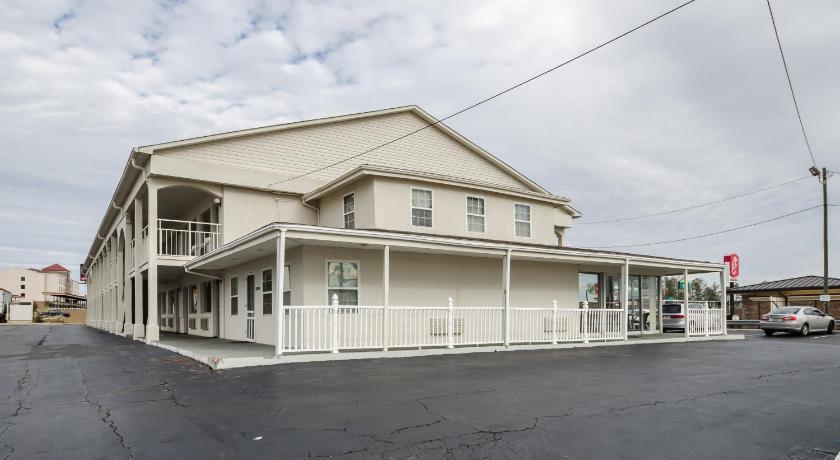 Motel 6-Commerce, GA
