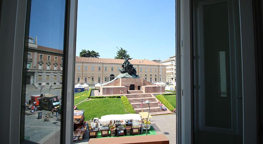 Piazza Trento 11