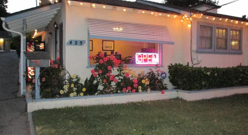 Farmhouse Motel 425 Spring Street Paso Robles