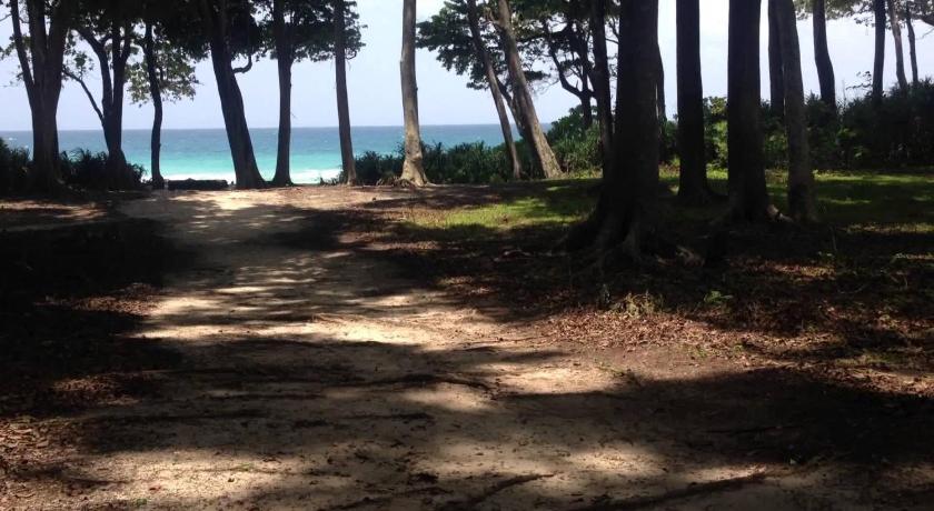 Barefoot At Havelock-Havelock Island