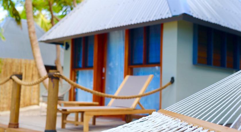 Зображення Бунгало-буре на набережній (Beachfront Bure) 16
