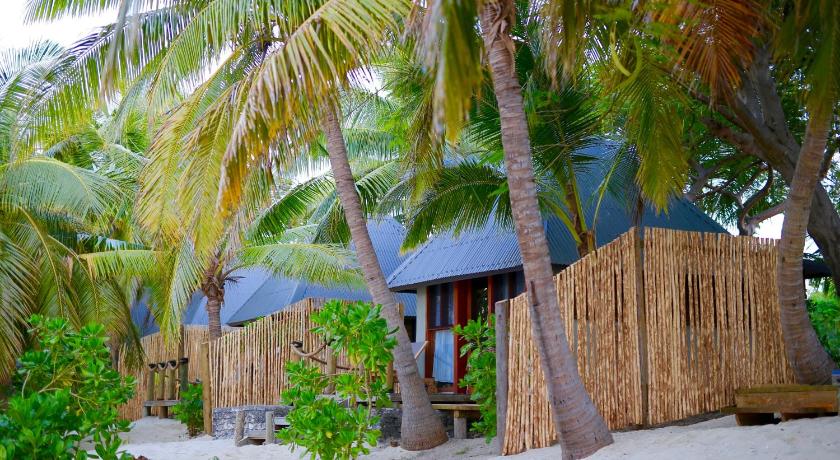 Зображення Бунгало-буре на набережній (Beachfront Bure) 13