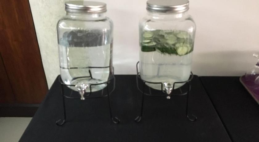 Hong Kong Toronto Motel 1-Star Hotel exterior