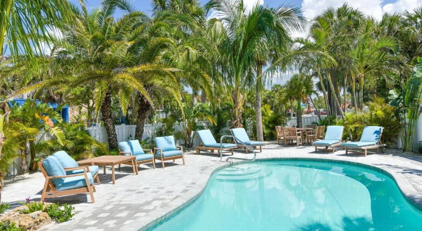 Tropical Breeze Resort photo