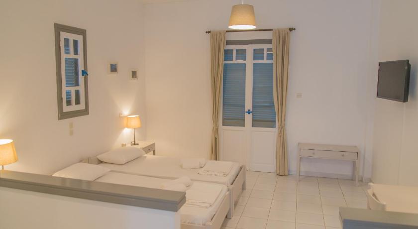 Ostria Hotel & Apartments photo