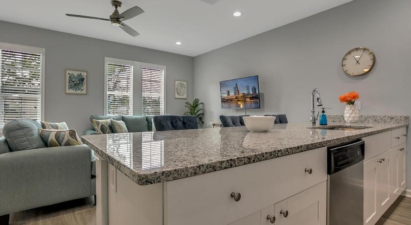 New 3 2 Duplex Minutes From Heart Of Tampa Unit A Apartment