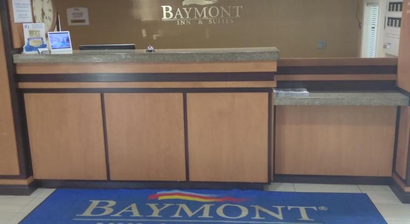 Baymont by Wyndham Madison Heights Detroit Area photo