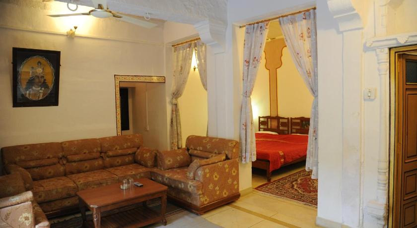 Krishna Prakash Heritage Haveli Hotel