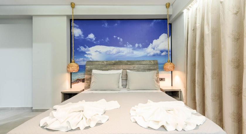 Artemis Apartments photo
