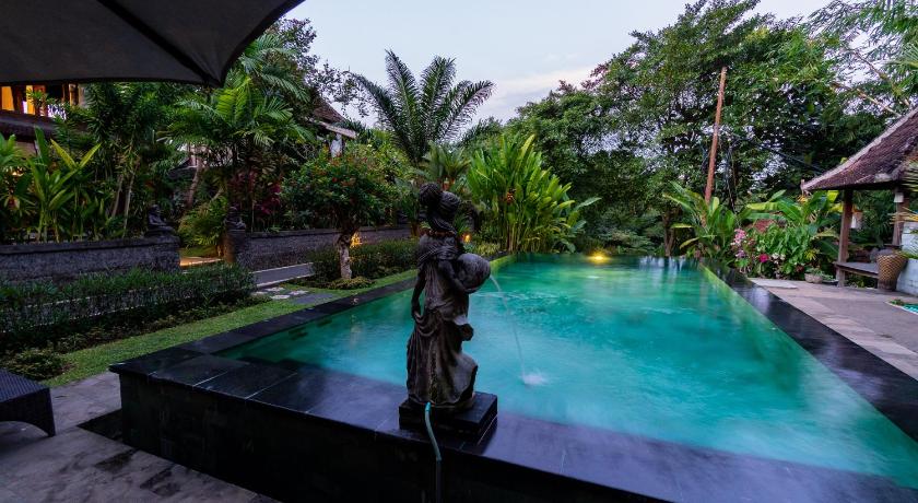 Sari Bamboo Villas photo