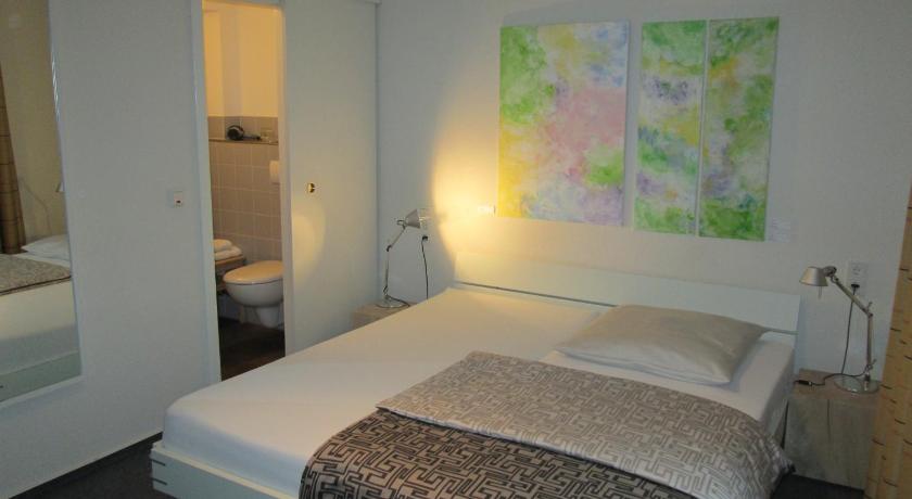 Best Price On Hotel Schlafschon In Hann Munden Reviews