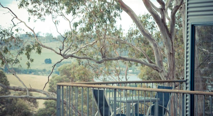River Vineyard Retreat photo