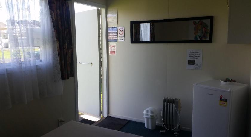 Port Waikato Holiday Park photo