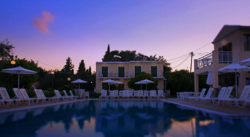 Yianetta Hotel Apartments photo
