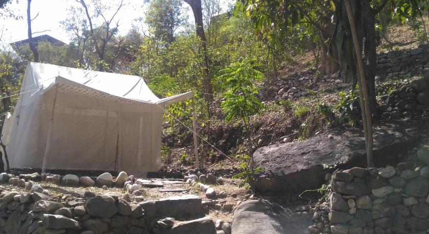 Spashram River Mountain Ganga Beach Retreat photo