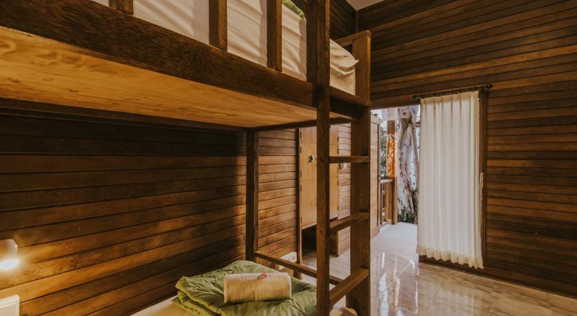 Devadav Hostel Bunk Bed Nusa Lembongan Bali Indonesia - 