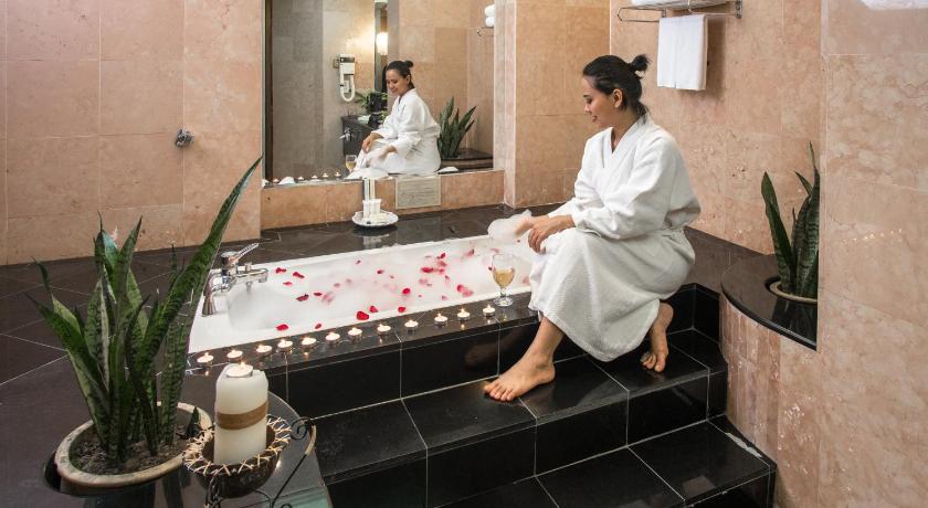 Image of Deluxe Suite 3