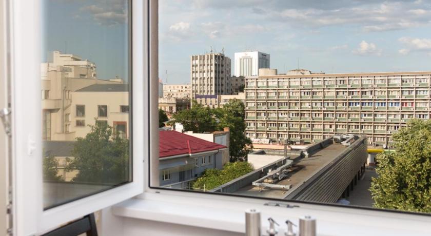 Central Luxury Flat wtTerrace Adela Accommodation - image 2