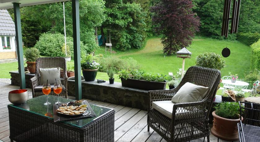 Hollhouse - Bed & Breakfast photo