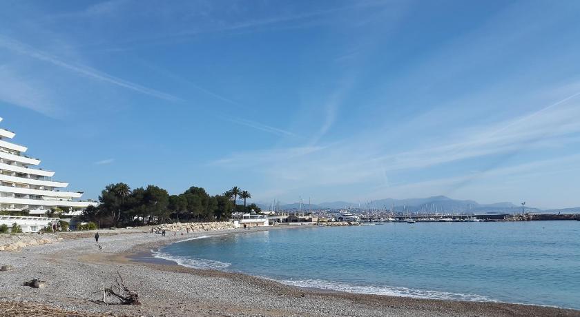 Venus - Climatise - Marina Baie des Anges photo