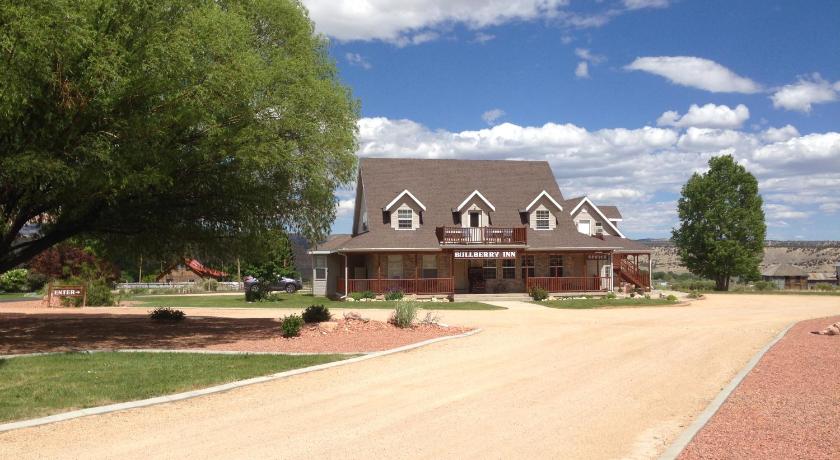 Bullberry inn Bed &amp; Breakfast — Hotel in Tropic (UT)