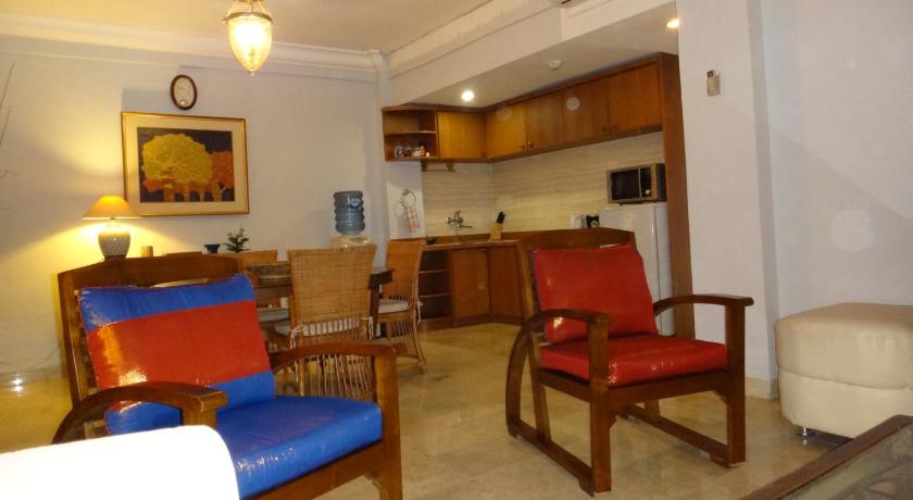 Private Apartments at Jayakarta Resort photo