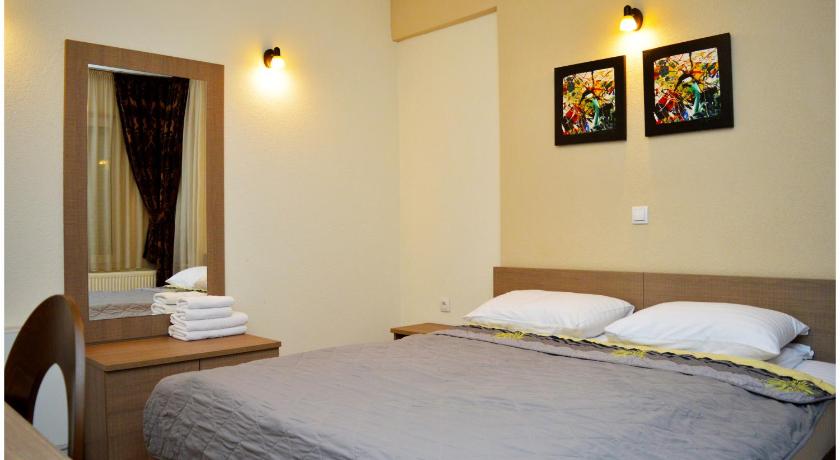 Hotel Treff photo