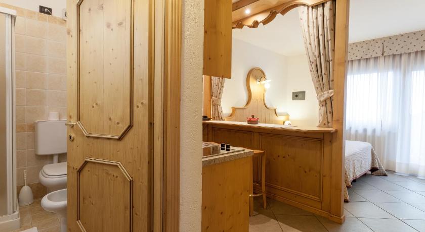Hotel Vallee Blanche Courmayeur photo