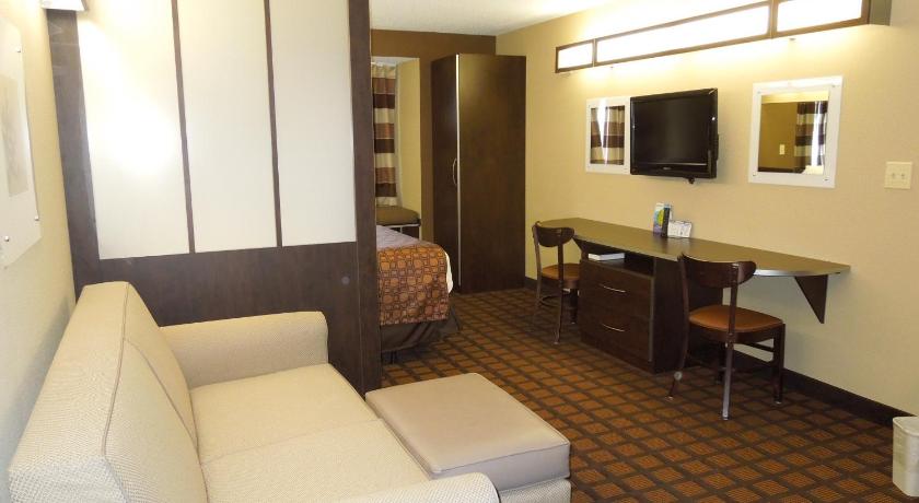 Microtel Inn & Suites by Wyndham Harrisonburg