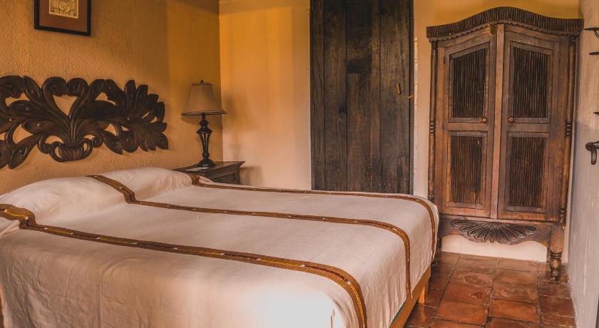 Hotel Toliman photo
