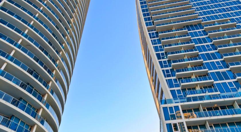 Holiday Holiday H-Residences Apartments photo