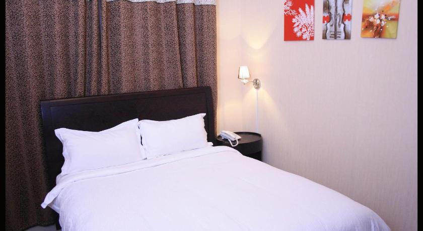 Image of King Studio Room 11