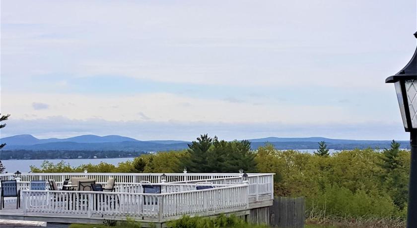 Acadia Ocean View Motel photo