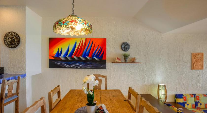 Image of One-Bedroom Condo with Sea View 10