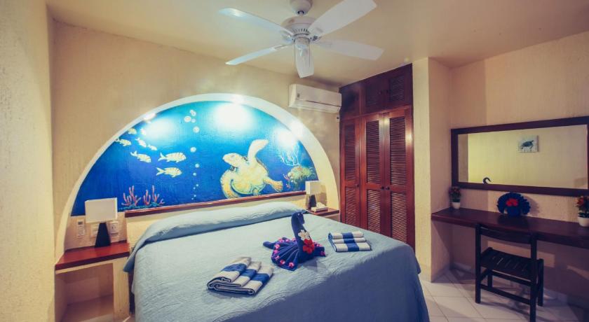 Image of One-Bedroom Condo with Sea View 9