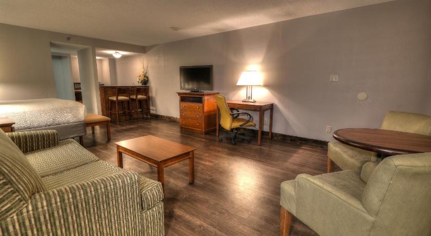 Image of TWO BEDROOM FAMILY SUITE 7