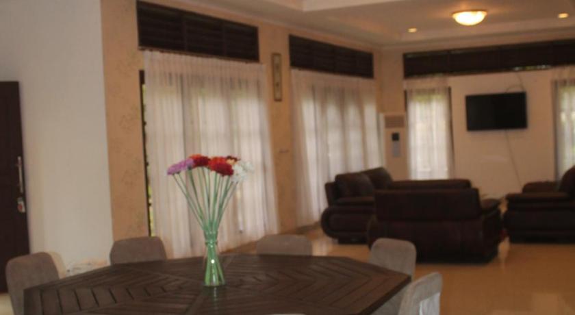 Image of Resort Room Family Fun 8