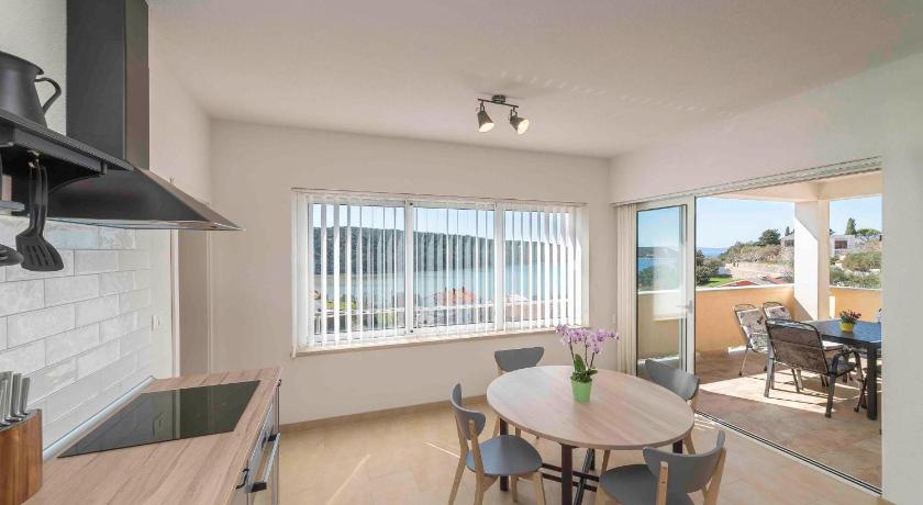 Sunset House photo