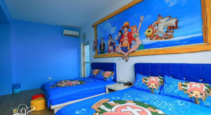 Image of Quadruple Room with Sea View 4