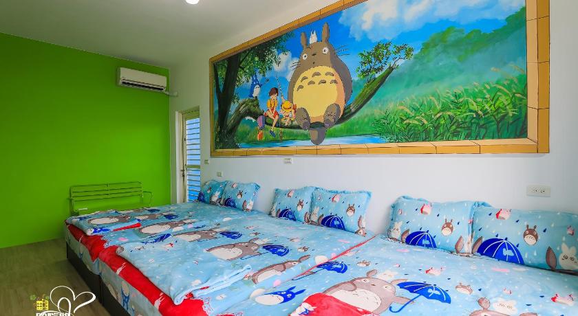 Image of Quadruple Room with Sea View 4