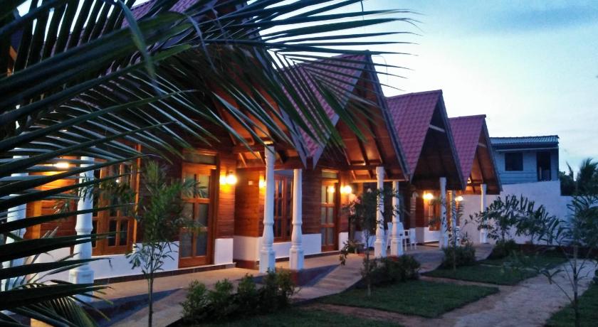 Elegant green beach resort – Trincomalee, GA
