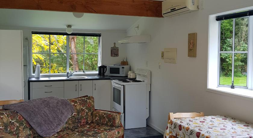 Image of One-Bedroom Cottage 8