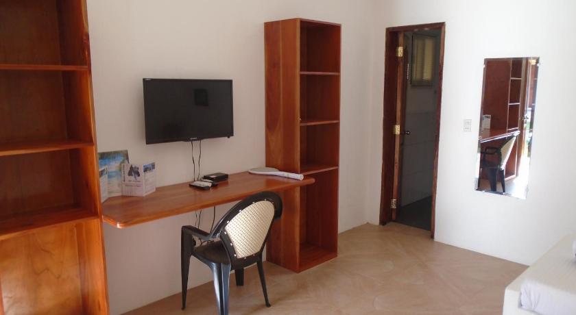 Image of Deluxe Twin 5