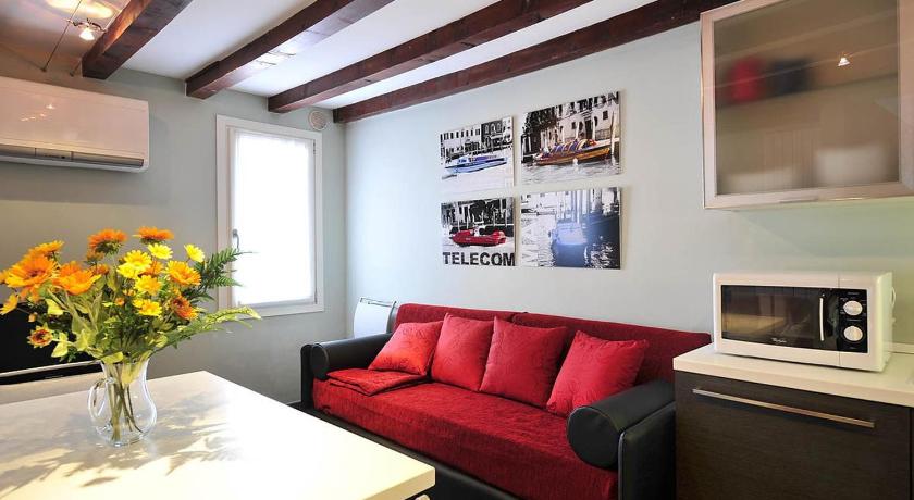 Palace La Vida Apartments photo