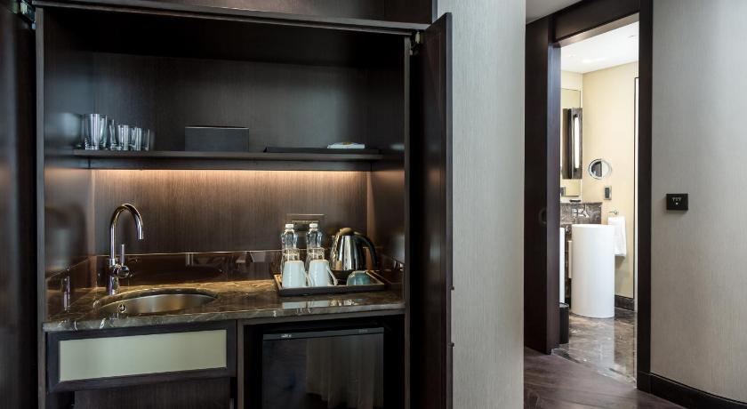 1 King Club Access Deluxe With Balcony fotója 1