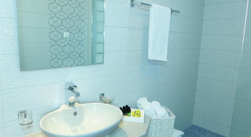 Amaryllis Beach Hotel