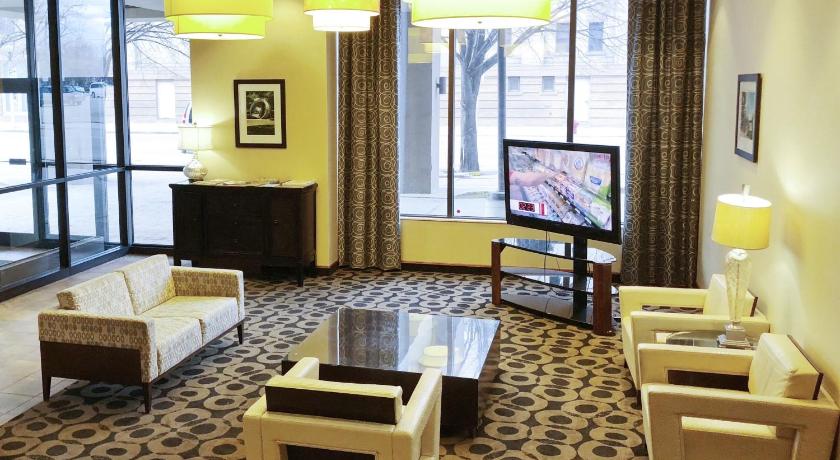 Radisson Hotel Bismarck photo