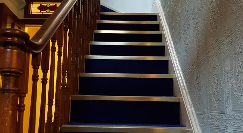Alexandra Lodge Guest House photo